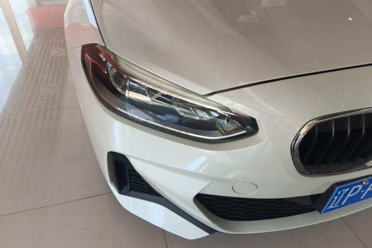 Used BMW 1 Series 2020 125i Leading Model M Sport Package Right Front Headlight