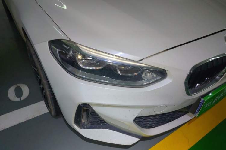 Used BMW 1 Series 2020 125i Leading Model M Sport Package Right Front Headlight