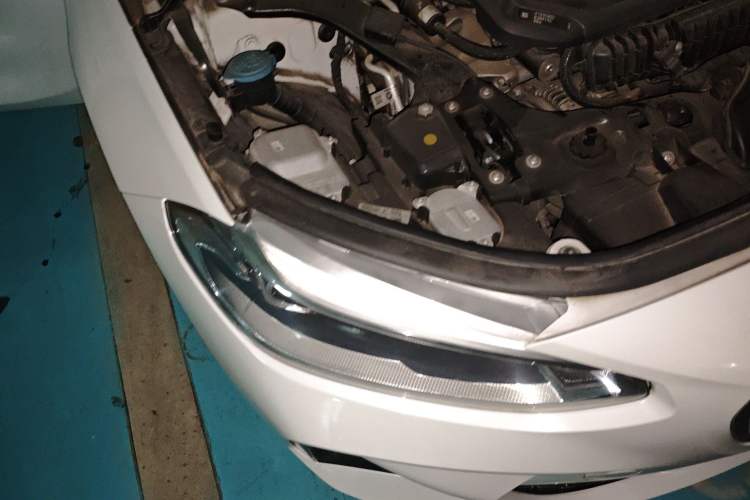 Used BMW 1 Series 2020 120i M Sport Package Right Front Headlight