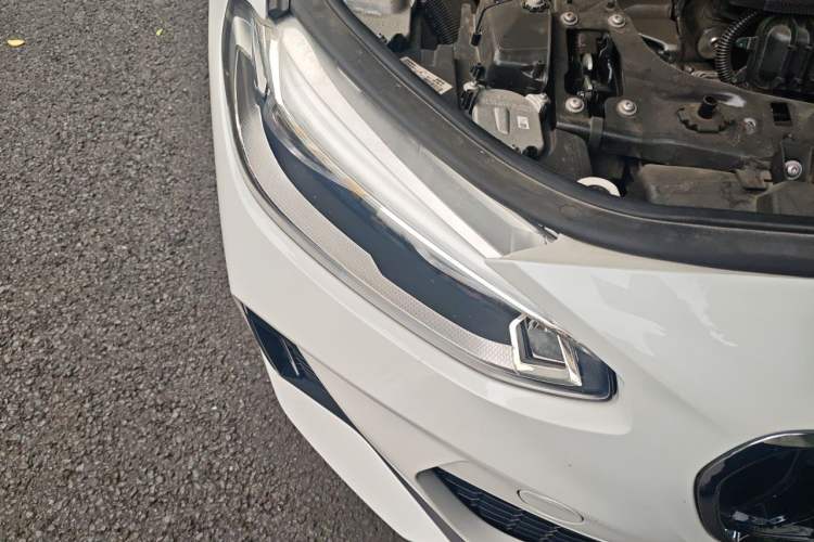 Used BMW 1 Series 2020 120i M Sport Package Right Front Headlight