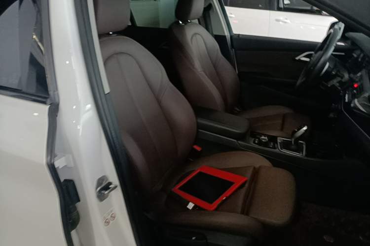 Used BMW 1 Series 2020 125i Leading Model M Sport Package Right Front Seat