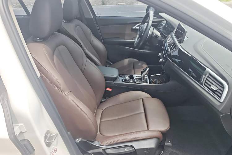 Used BMW 1 Series 2020 125i Leading Model M Sport Package Right Front Seat