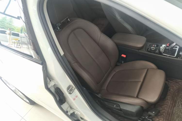 Used BMW 1 Series 2020 120i M Sport Package Right Front Seat