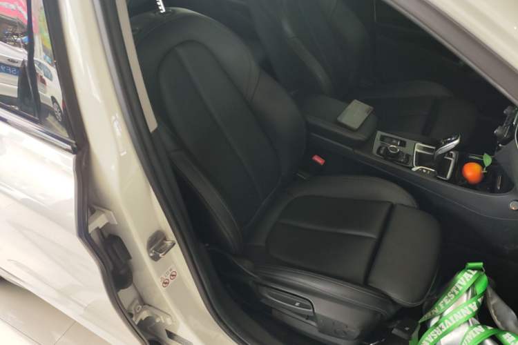 Used BMW 1 Series 2020 120i M Sport Package Right Front Seat