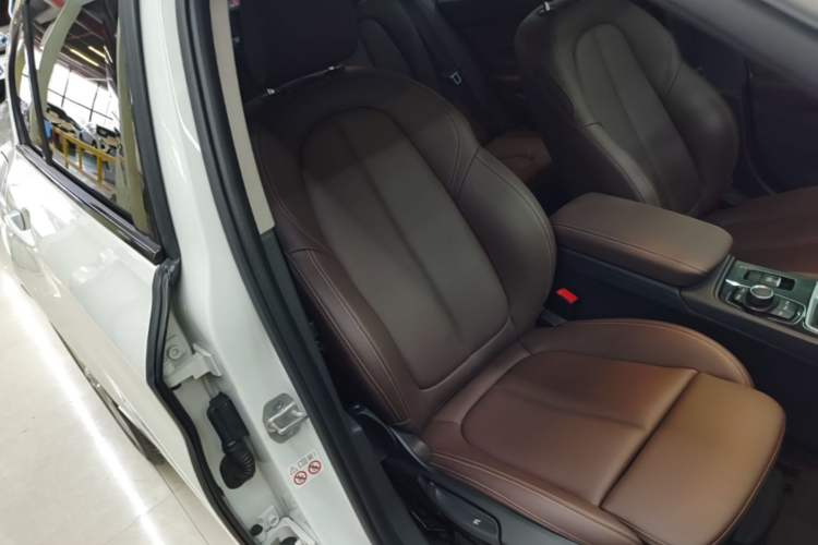Used BMW 1 Series 2020 120i M Sport Package Right Front Seat