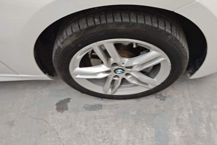 Used BMW 1 Series 2020 120i M Sport Package Right Front Wheel Hub