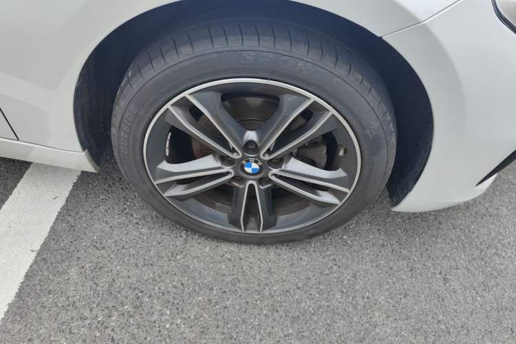 Used BMW 1 Series 2020 120i Fashion Model Right Front Wheel Hub
