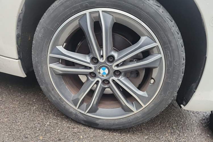 Used BMW 1 Series 2020 120i Fashion Model Right Front Wheel Hub