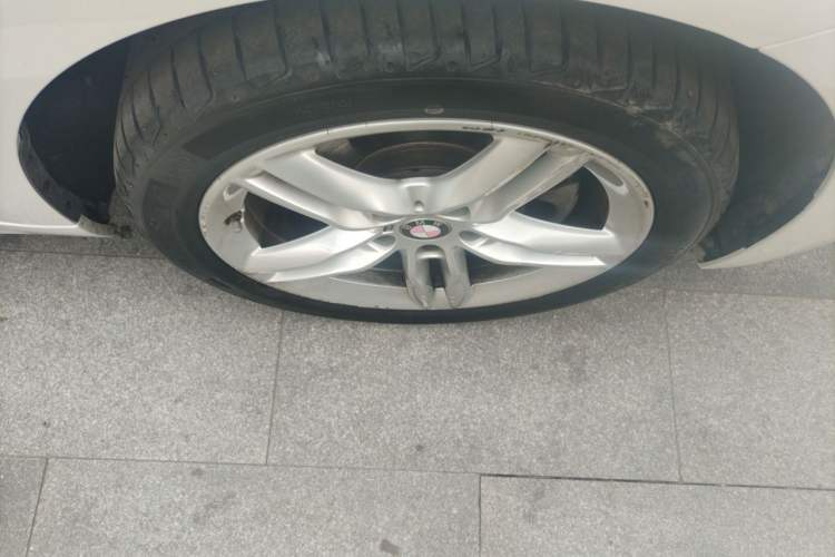 Used BMW 1 Series 2020 120i M Sport Package Right Front Wheel Hub