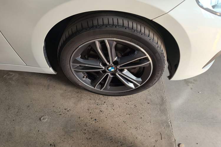 Used BMW 1 Series 2020 120i Fashion Model Right Front Wheel Hub