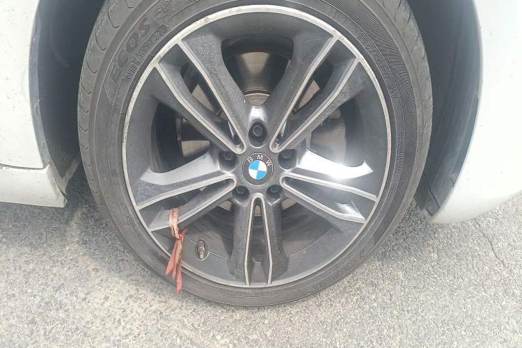 Used BMW 1 Series 2020 120i Fashion Model Right Front Wheel Hub