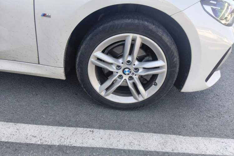 Used BMW 1 Series 2020 120i M Sport Package Right Front Wheel Hub