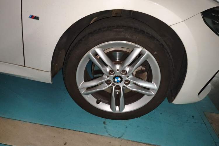 Used BMW 1 Series 2020 120i M Sport Package Right Front Wheel Hub