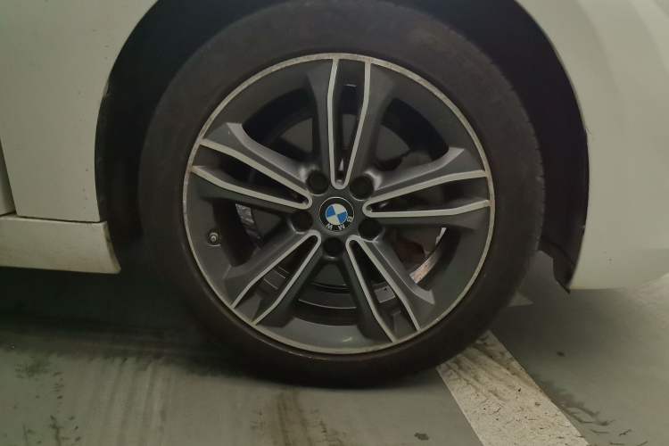 Used BMW 1 Series 2020 120i Fashion Model Right Front Wheel Hub
