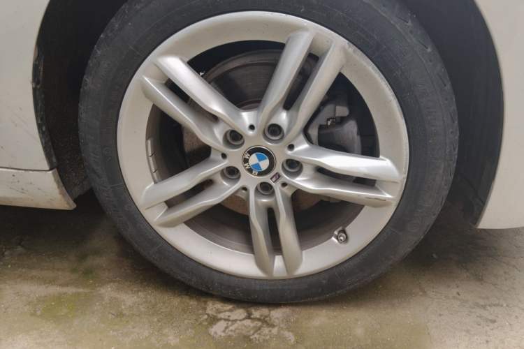 Used BMW 1 Series 2020 120i M Sport Package Right Front Wheel Hub