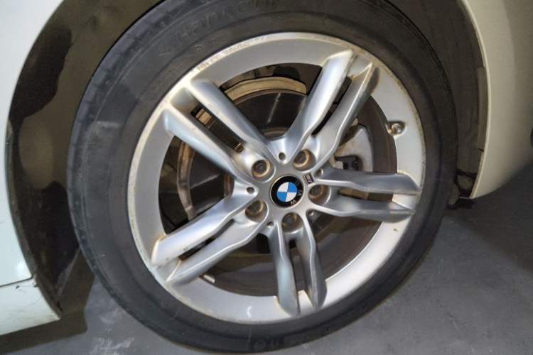 Used BMW 1 Series 2020 120i M Sport Package Right Front Wheel Hub