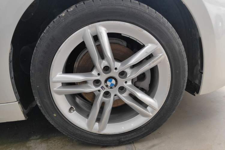 Used BMW 1 Series 2020 120i M Sport Package Right Front Wheel Hub