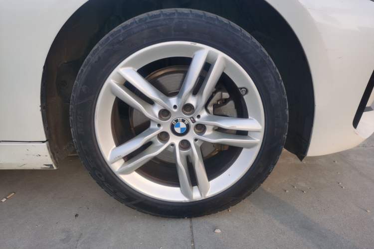 Used BMW 1 Series 2020 120i M Sport Package Right Front Wheel Hub