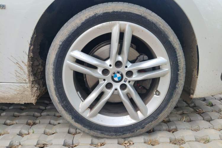 Used BMW 1 Series 2020 120i M Sport Package Right Front Wheel Hub