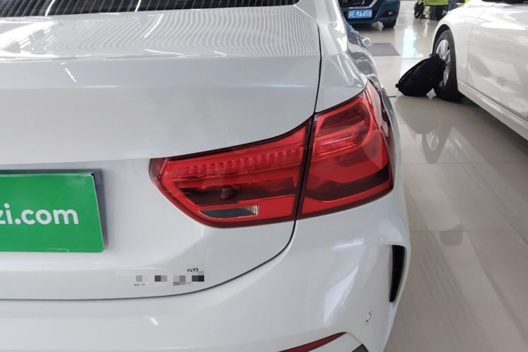 Used BMW 1 Series 2020 125i Leading Model M Sport Package Right Rear Taillight