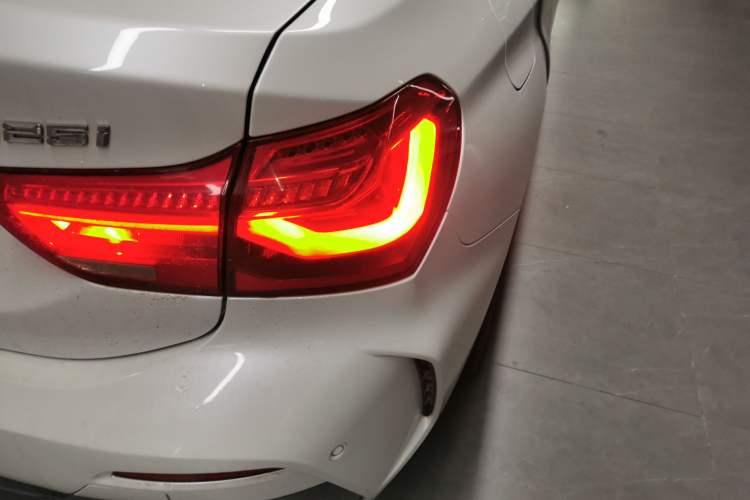 Used BMW 1 Series 2020 125i Leading Model M Sport Package Right Rear Taillight