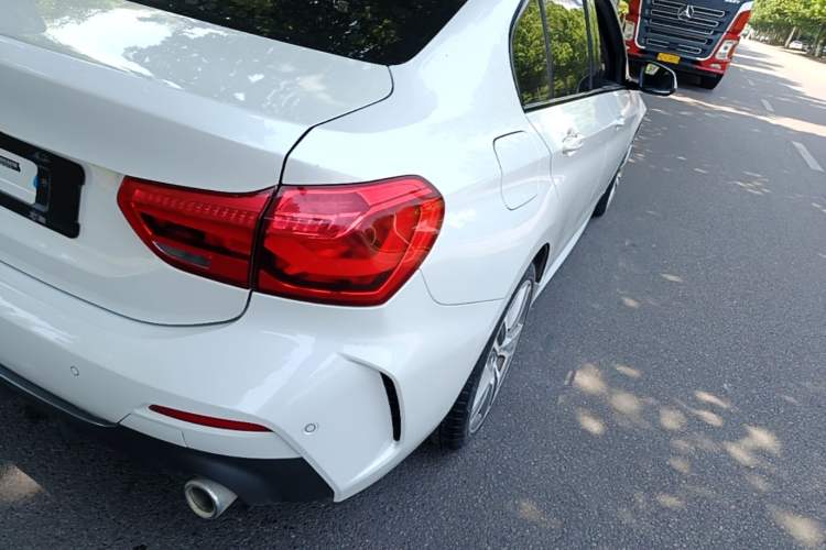 Used BMW 1 Series 2020 125i Leading Model M Sport Package Right Rear Taillight