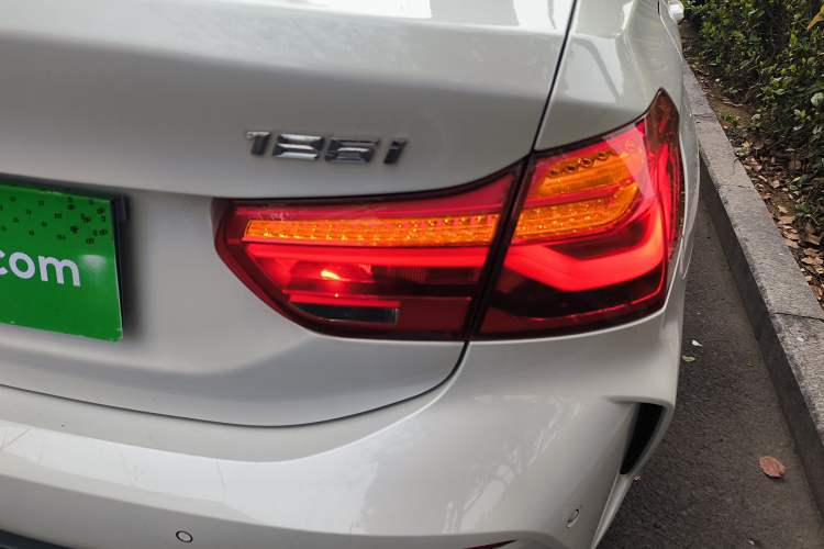 Used BMW 1 Series 2020 125i Leading Model M Sport Package Right Rear Taillight