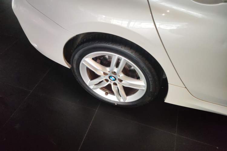 Used BMW 1 Series 2020 120i M Sport Package Right Rear Wheel Hub