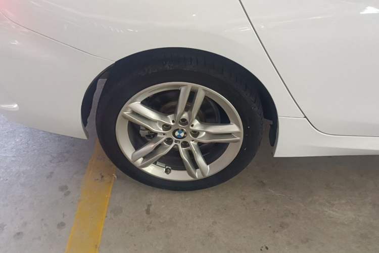 Used BMW 1 Series 2020 120i M Sport Package Right Rear Wheel Hub
