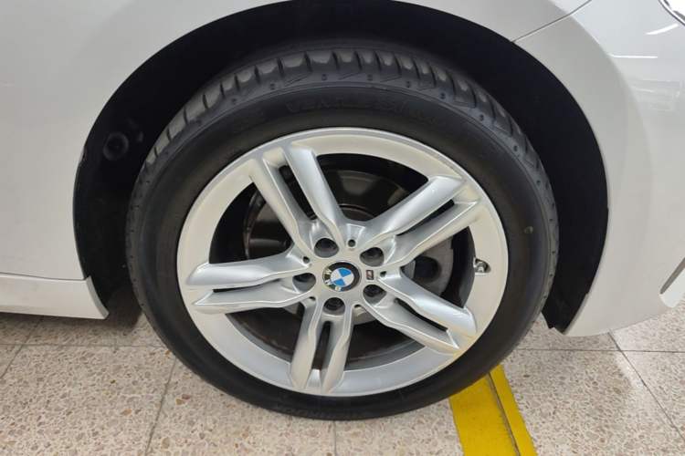 Used BMW 1 Series 2020 120i M Sport Package Right Rear Wheel Hub