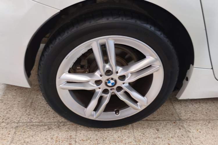 Used BMW 1 Series 2020 120i M Sport Package Right Rear Wheel Hub