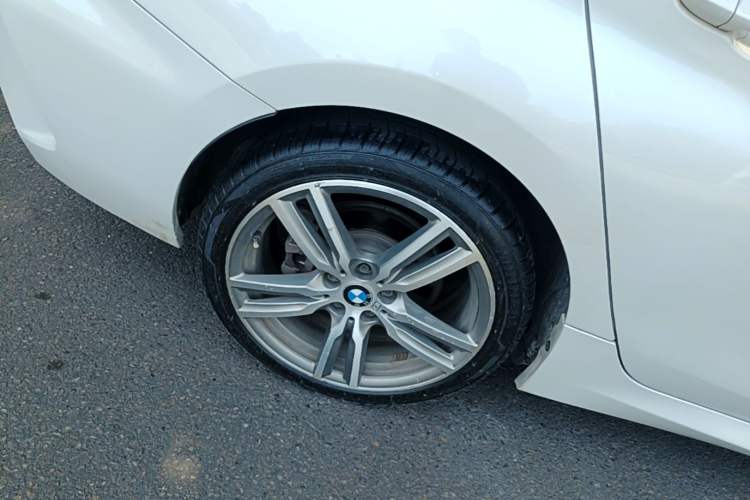 Used BMW 1 Series 2020 125i Leading Model M Sport Package Right Rear Wheel Hub