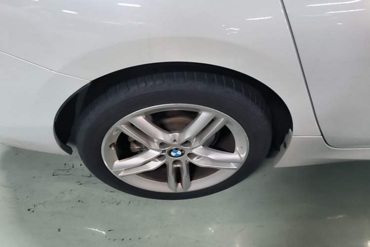 Used BMW 1 Series 2020 120i M Sport Package Right Rear Wheel Hub