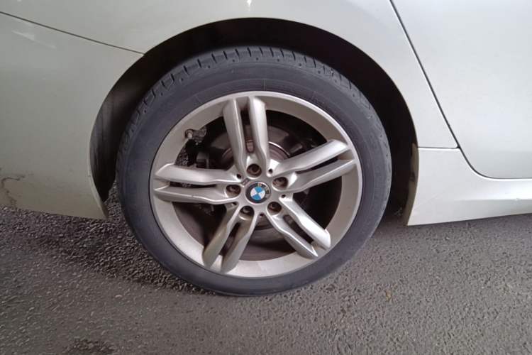 Used BMW 1 Series 2020 120i M Sport Package Right Rear Wheel Hub
