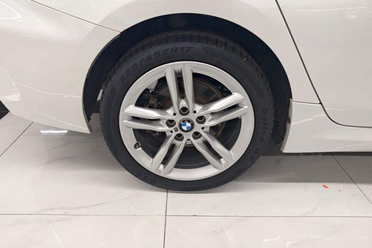 Used BMW 1 Series 2020 120i M Sport Package Right Rear Wheel Hub