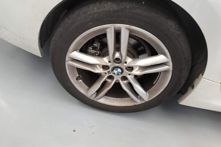 Used BMW 1 Series 2020 120i M Sport Package Right Rear Wheel Hub
