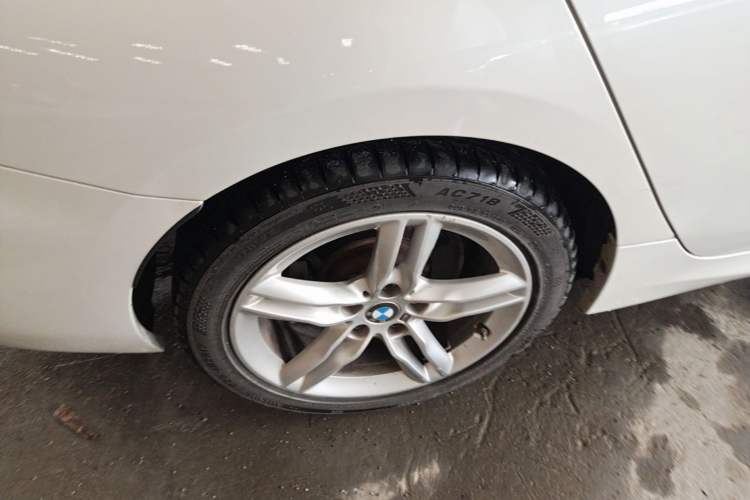 Used BMW 1 Series 2020 120i M Sport Package Right Rear Wheel Hub