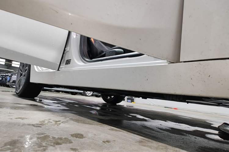 Used BMW 1 Series 2020 120i Fashion Model Right Side Sill