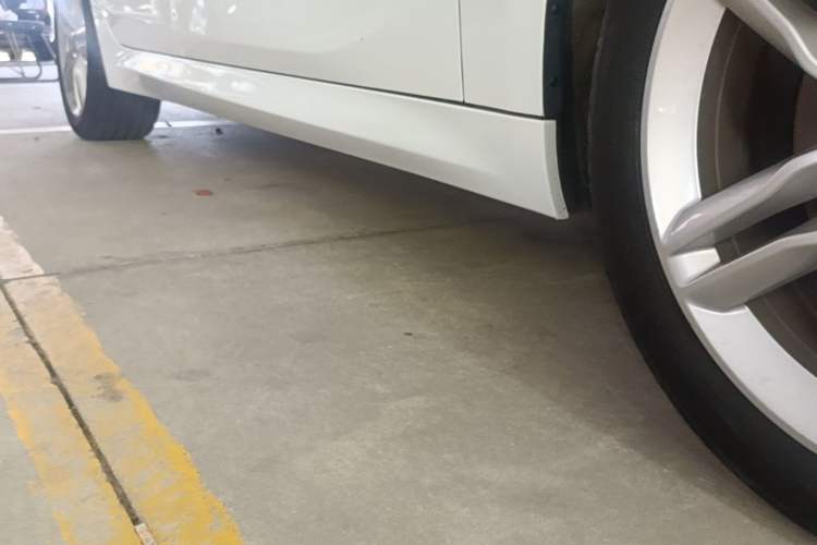 Used BMW 1 Series 2020 120i M Sport Package Right Side Sill