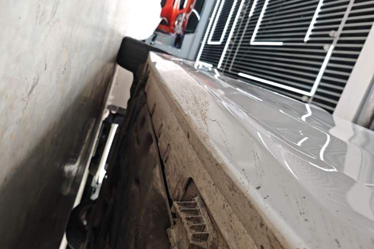 Used BMW 1 Series 2020 120i M Sport Package Right Side Sill