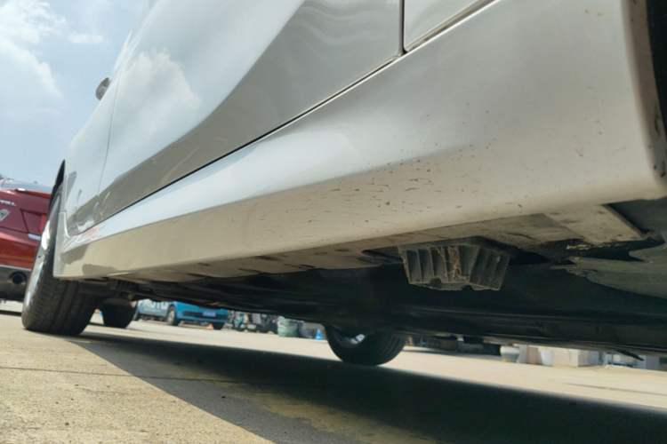Used BMW 1 Series 2020 120i M Sport Package Right Side Sill