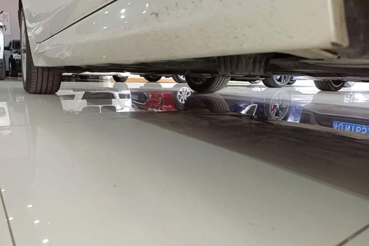 Used BMW 1 Series 2020 120i M Sport Package Right Side Sill