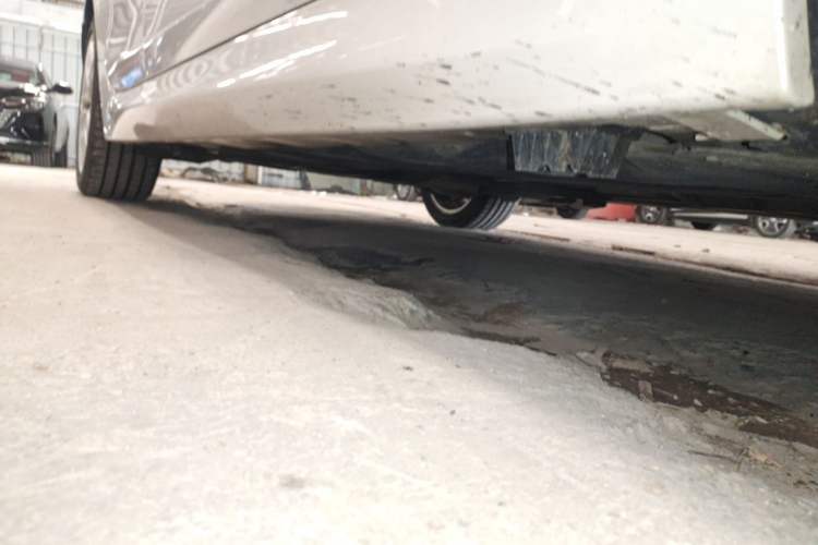 Used BMW 1 Series 2020 120i M Sport Package Right Side Sill