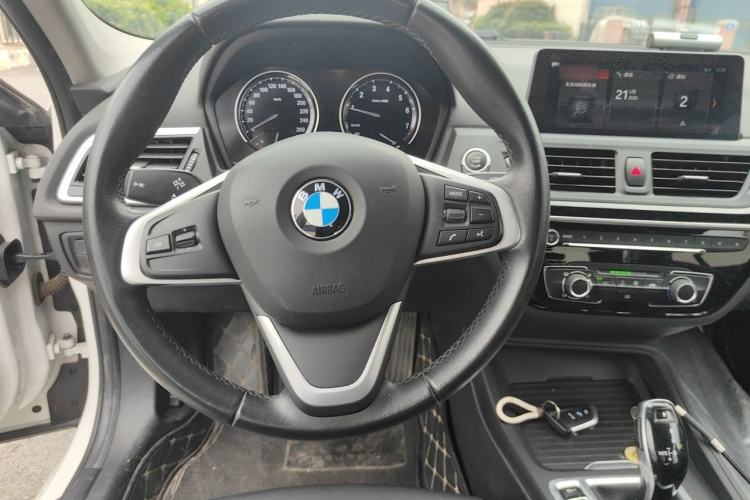 Used BMW 1 Series 2020 120i Fashion Model Steering Wheel