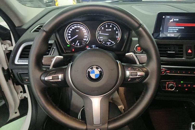 Used BMW 1 Series 2020 125i Leading Model M Sport Package Steering Wheel