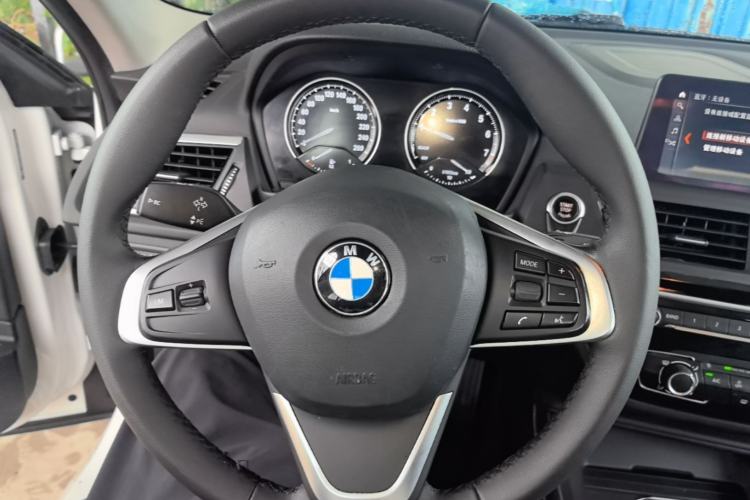 Used BMW 1 Series 2020 120i Fashion Model Steering Wheel