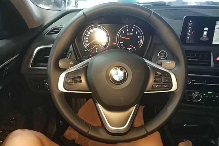 Used BMW 1 Series 2020 120i Fashion Model Steering Wheel