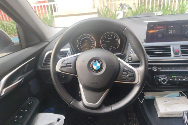 Used BMW 1 Series 2020 120i Fashion Model Steering Wheel