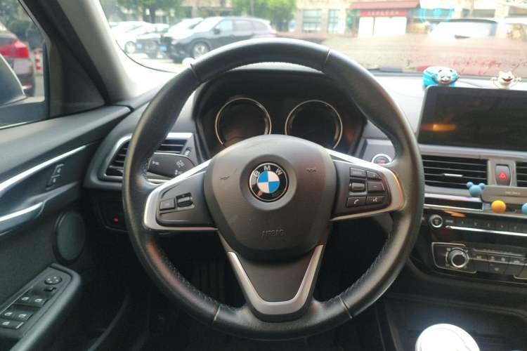Used BMW 1 Series 2020 120i Fashion Model Steering Wheel