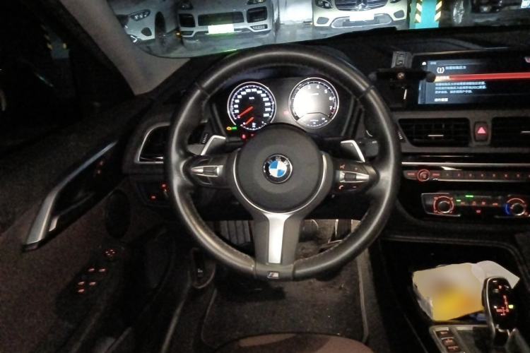 Used BMW 1 Series 2020 125i Leading Model M Sport Package Steering Wheel